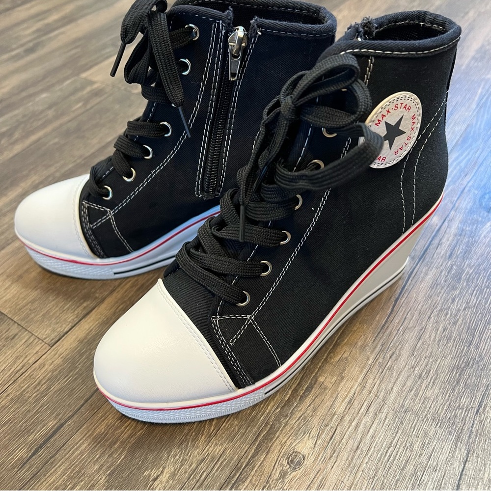 Women’s Black High Top Platform Wedge Sneakers with Side Zipper Size 39/9